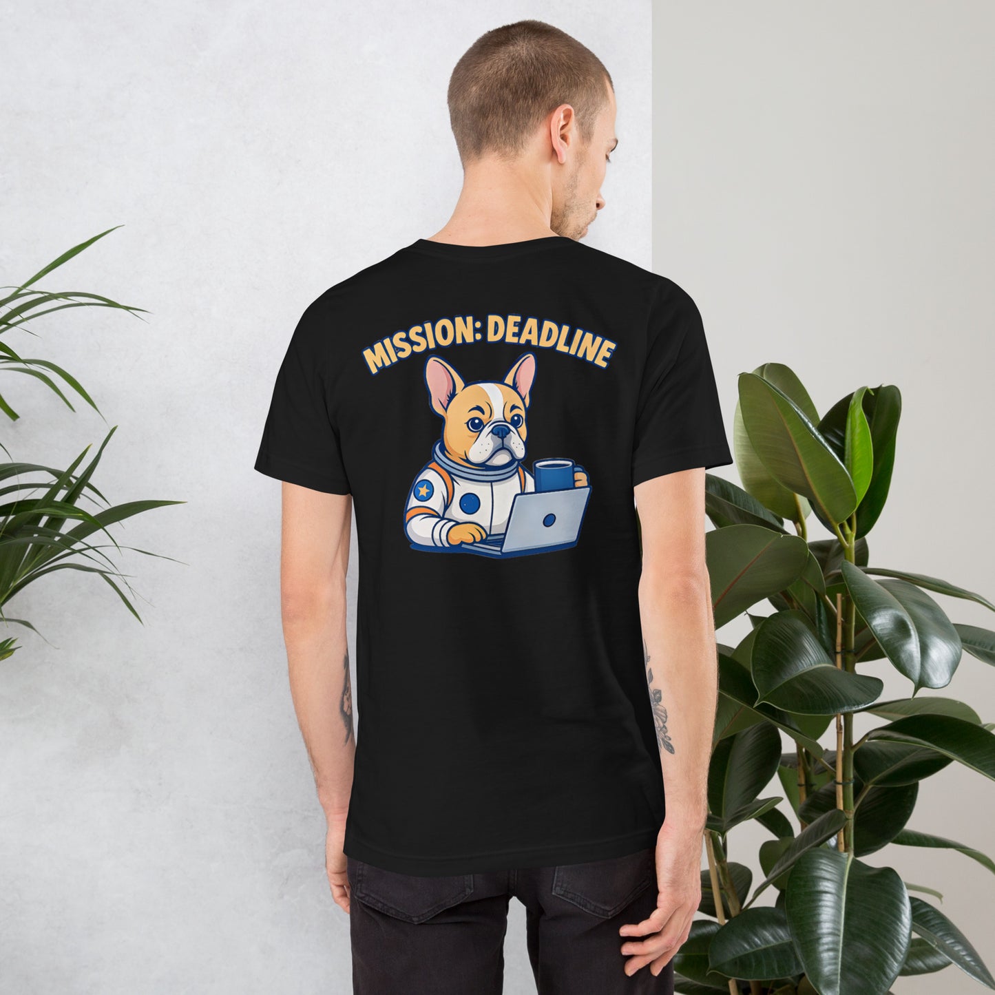 Mission: Deadline – Unisex T-Shirt mit Astronaut-Frenchie